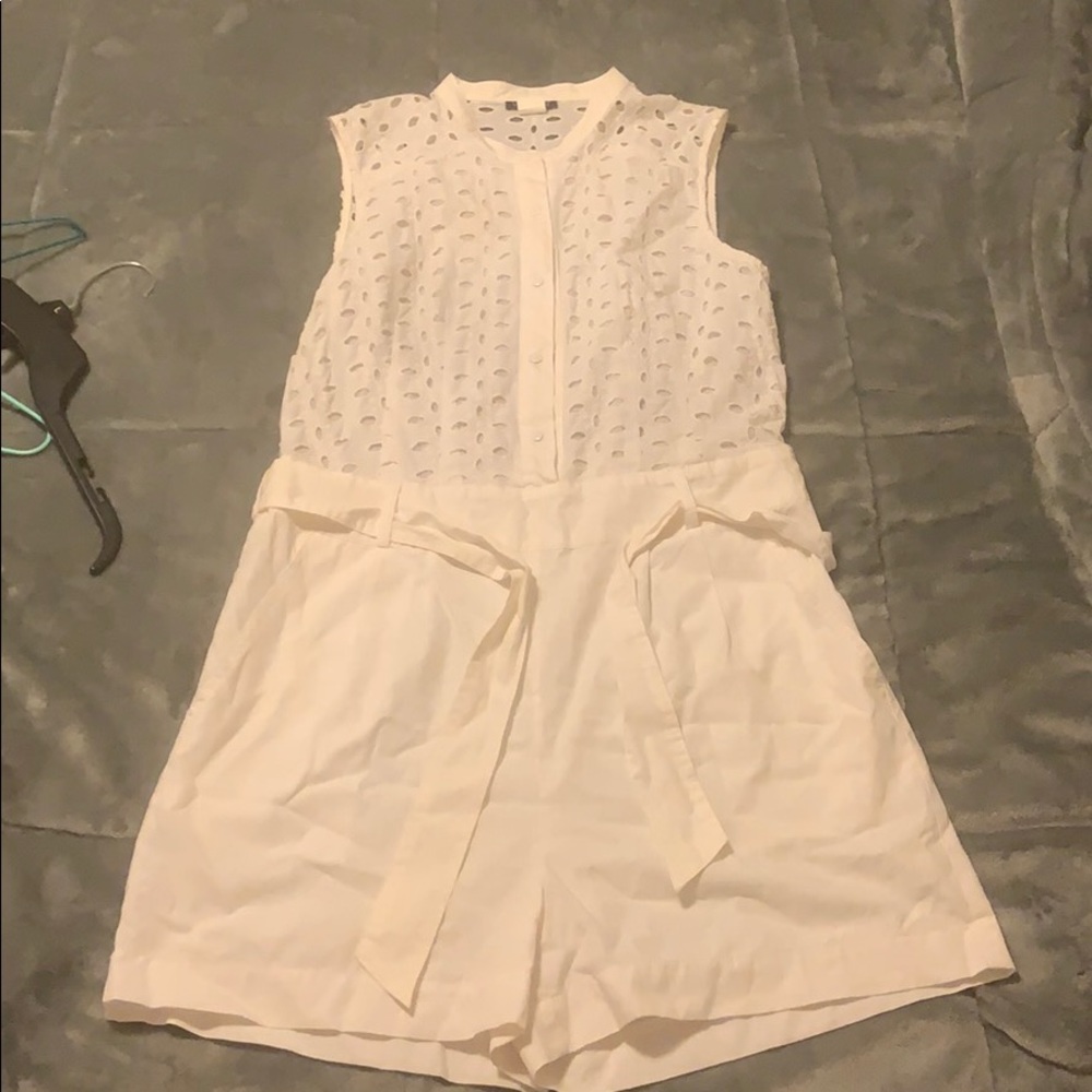 One piece white shorts set